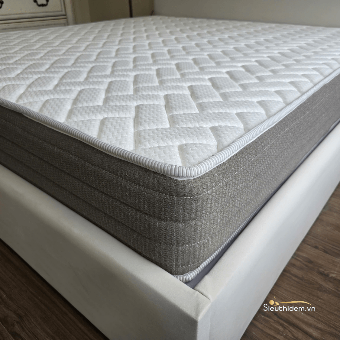 Đệm lò xo liên kết Royal Bliss-3