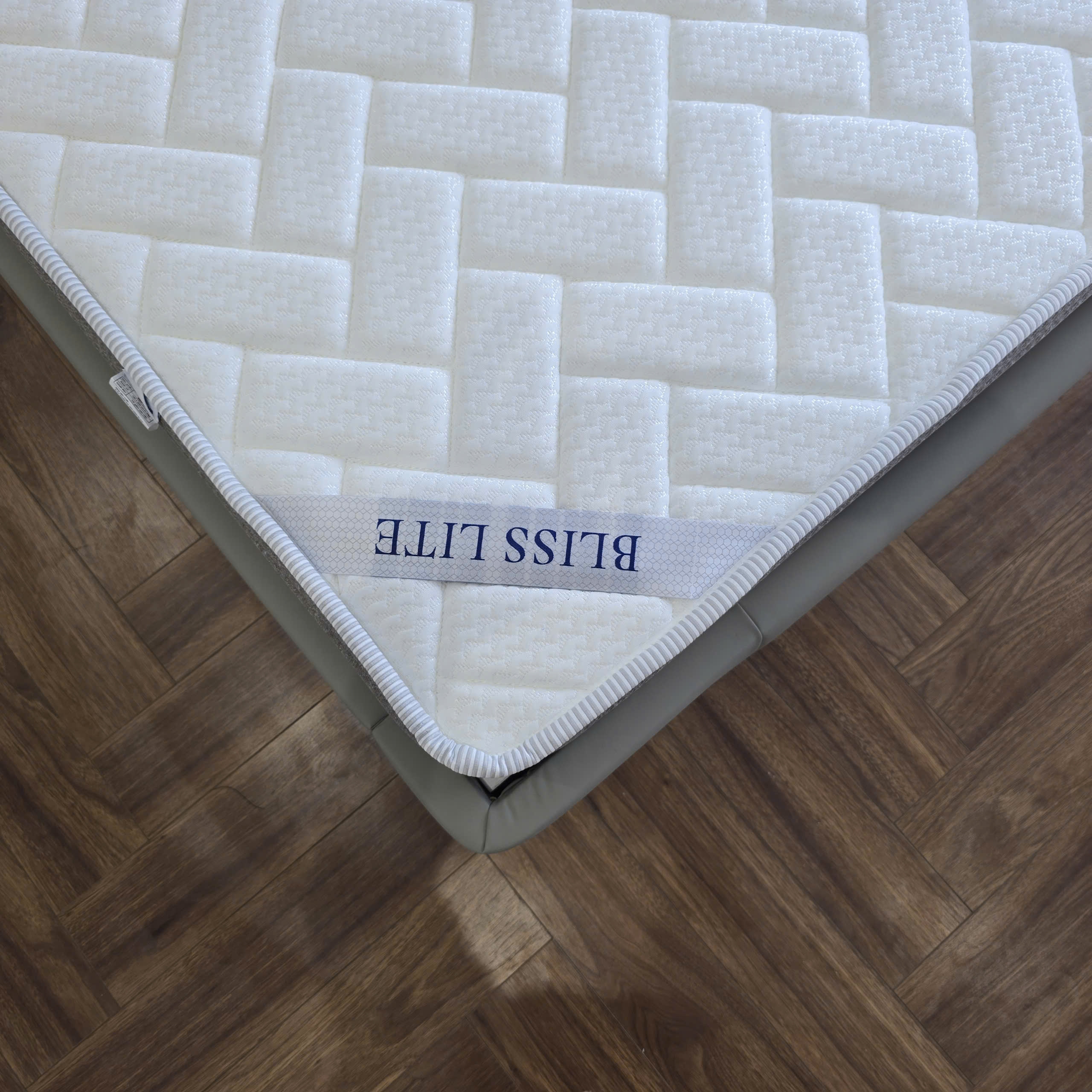 Đệm lò xo Bliss Lite-3